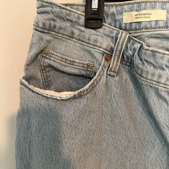 Universal Threads Jeans - Picture 2 of 7